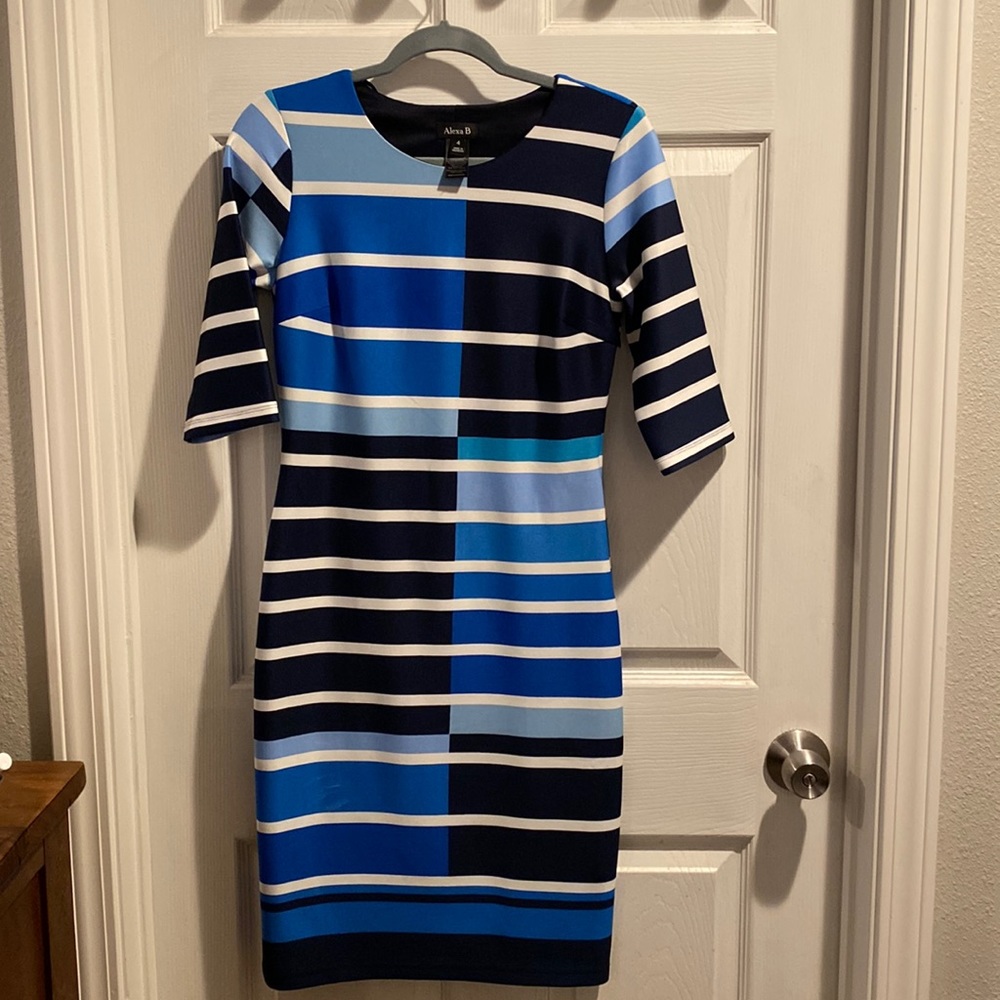 Alexa B size 4 cocktail/ work dress